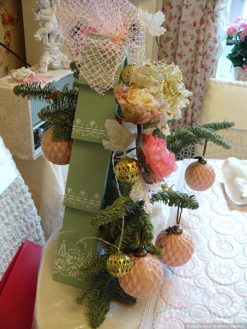 Две новогодние композиции... Найдите разницу (фото 4)