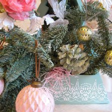 Две новогодние композиции... Найдите разницу