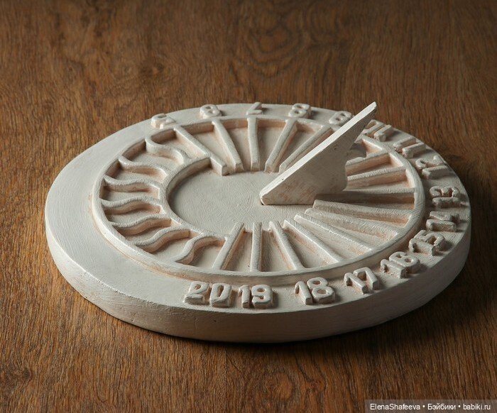 СОЛНЕЧНЫЕ ЧАСЫ в ландшафтном дизайне