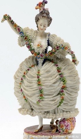 Изящный кружевной фарфор и статуэтки "кружевницы"