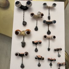 Глаза антикварные на рокере много