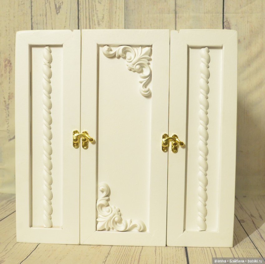 Ящик-трансформер /гардеробная для кукол