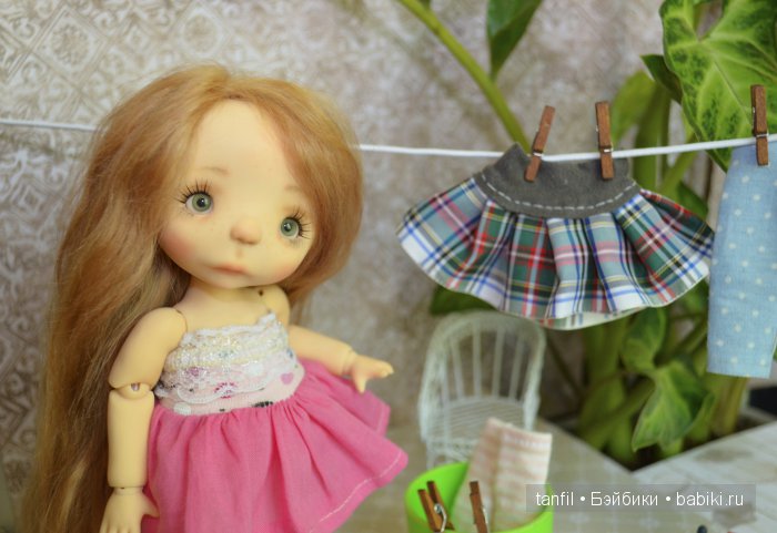 Девчонки-яркие юбчонки. Новые готовые шарнирные куклы (фото 2)