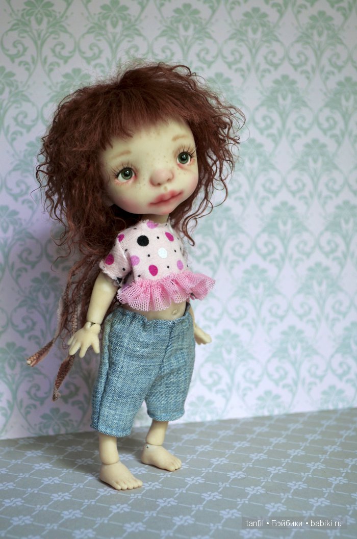 Брюнеточка. Авторская шарнирная кукла