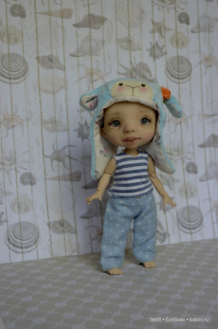 Кудряшка. Шарнирная кукла