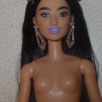 Barbie Extra # 15 Raquelle - новая с частичным аутфитом