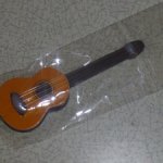 Гитара формата 1:12 с настоящими струнами, новая (длина около 6,5 см)