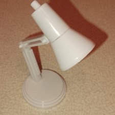 Белая настольная лампа для кукол 1/6 (Барби, Integrity) с настоящим светом