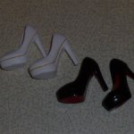 Лот обуви для Phicen и кукол с большой стопой (3.5 см) - туфли черные и белые - новые