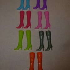 Лот обуви для Барби 1 - сапоги - 7 цветов - подходят Dynamite girls, куклам 12 дюймов