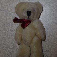 Коллекционный мишка - подходит в качестве игрушки для кукол - рост около 11 см