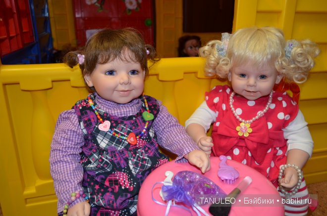 Девочка позитивчик Adora Doll (фото 7)