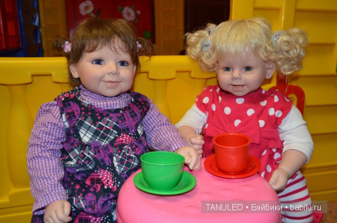 Девочка позитивчик Adora Doll (фото 6)