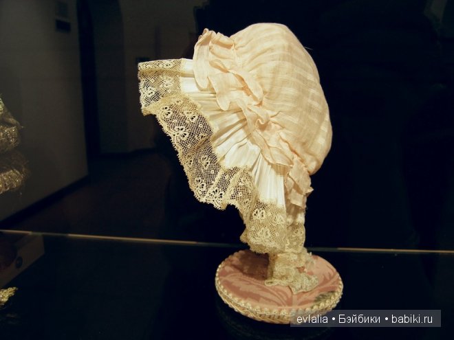 Выставка Мода по-взрослому: истории из кукольного гардероба в Музее Царицыно в Москве 2014