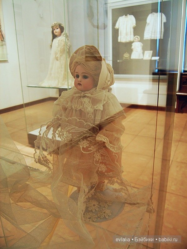 Выставка Мода по-взрослому: истории из кукольного гардероба в Музее Царицыно в Москве 2014