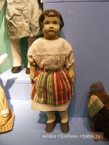 "Другое детство". Выставка игрушек 1920х - 1950х гг. из коллекции Сергея Романова. Москва. Музей Коломенское