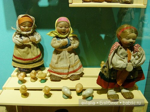 "Другое детство". Выставка игрушек 1920х - 1950х гг. из коллекции Сергея Романова. Москва. Музей Коломенское (фото 4)