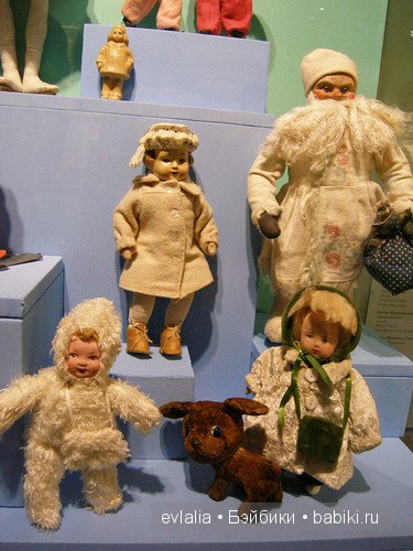 Другое детство. Выставка игрушек 1920х - 1950х гг. из коллекции Сергея Романова. Москва. Музей Коломенское