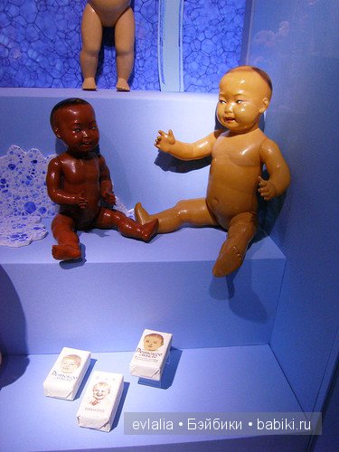 "Другое детство". Выставка игрушек 1920х - 1950х гг. из коллекции Сергея Романова. Москва. Музей Коломенское