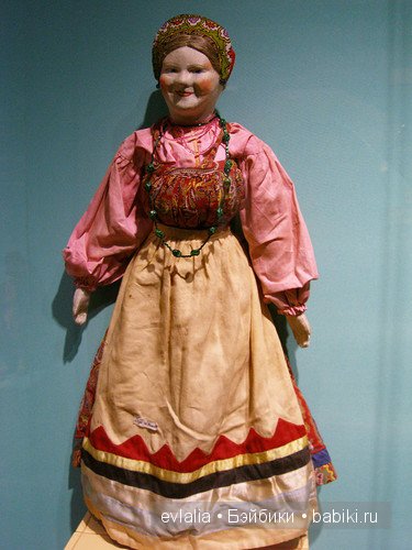 Другое детство. Выставка игрушек 1920х - 1950х гг. из коллекции Сергея Романова. Москва. Музей Коломенское