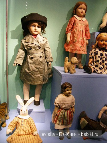 Другое детство. Выставка игрушек 1920х - 1950х гг. из коллекции Сергея Романова. Москва. Музей Коломенское