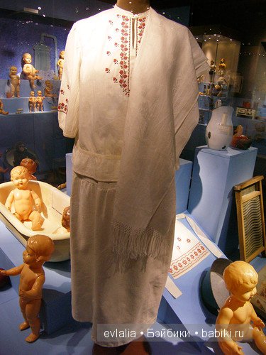 "Другое детство". Выставка игрушек 1920х - 1950х гг. из коллекции Сергея Романова. Москва. Музей Коломенское