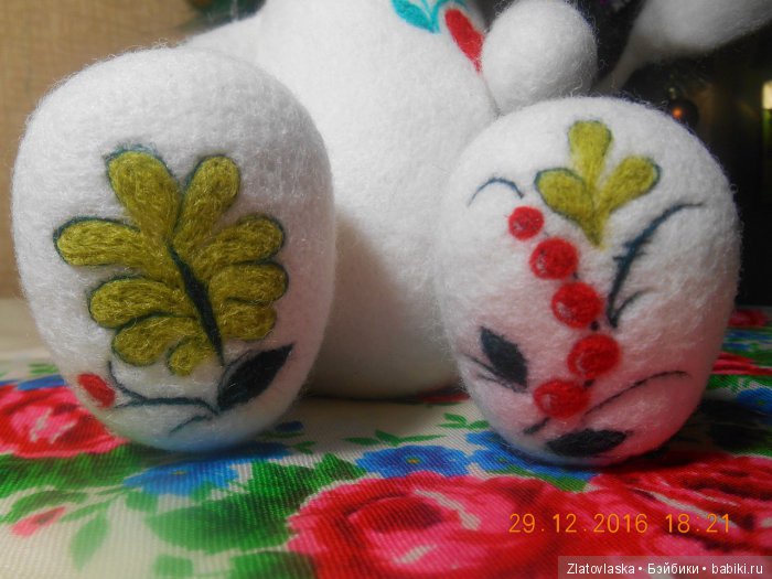 Муми Тролль и Петриковская роспись. Валяние из шерсти (фото 3)