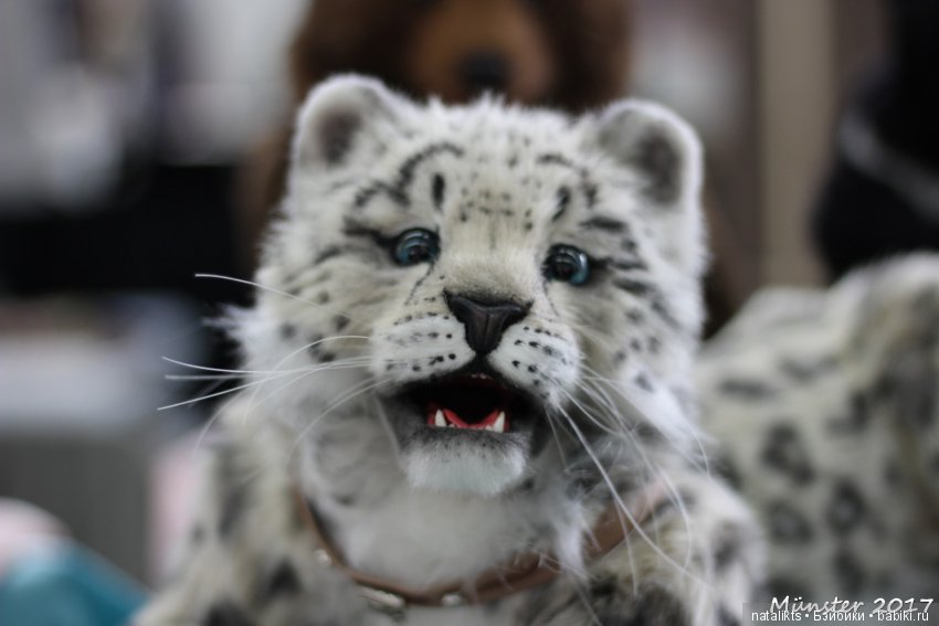 Вторая часть . Мишки и другие" плюшики" Teddy Bär Total 2017