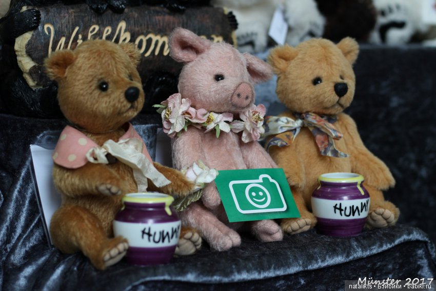 Вторая часть . Мишки и другие" плюшики" Teddy Bär Total 2017