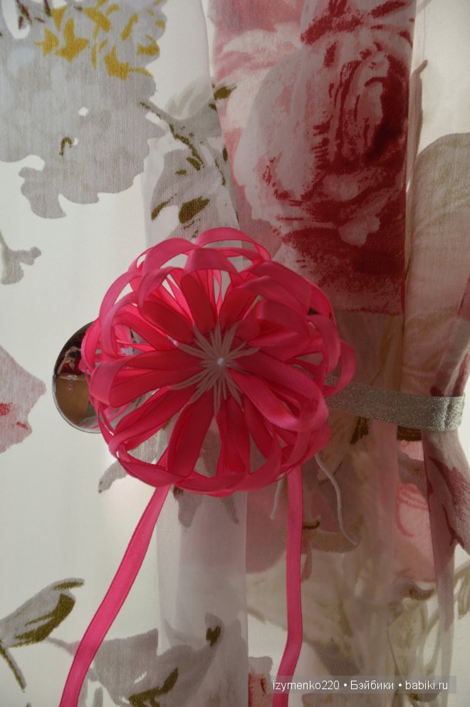 Оооочень полезная штучка. Изготовление цветов из ниток