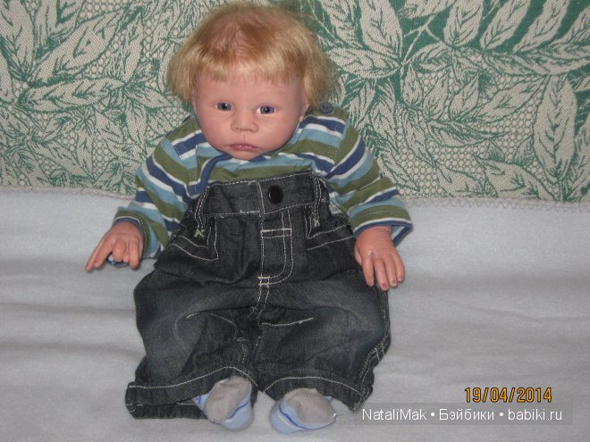 Малыш Алеша в новых нарядах