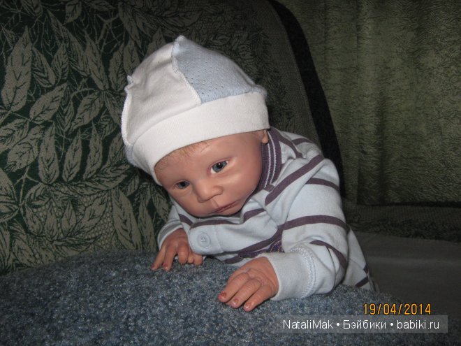 Малыш Алеша в новых нарядах