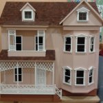 Домик для кукол готов