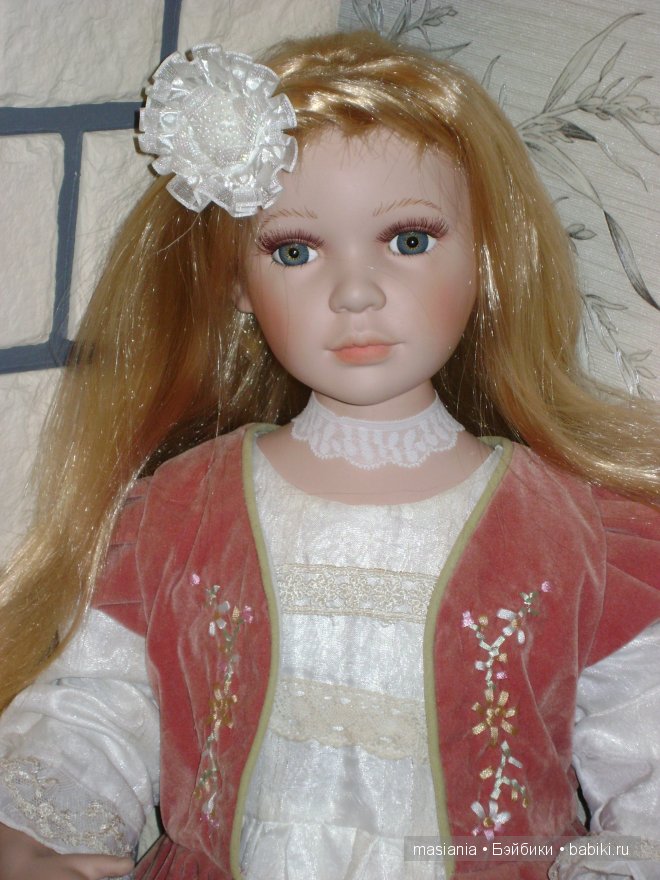 Реставрация ног у коллекционной фарфоровой куклы