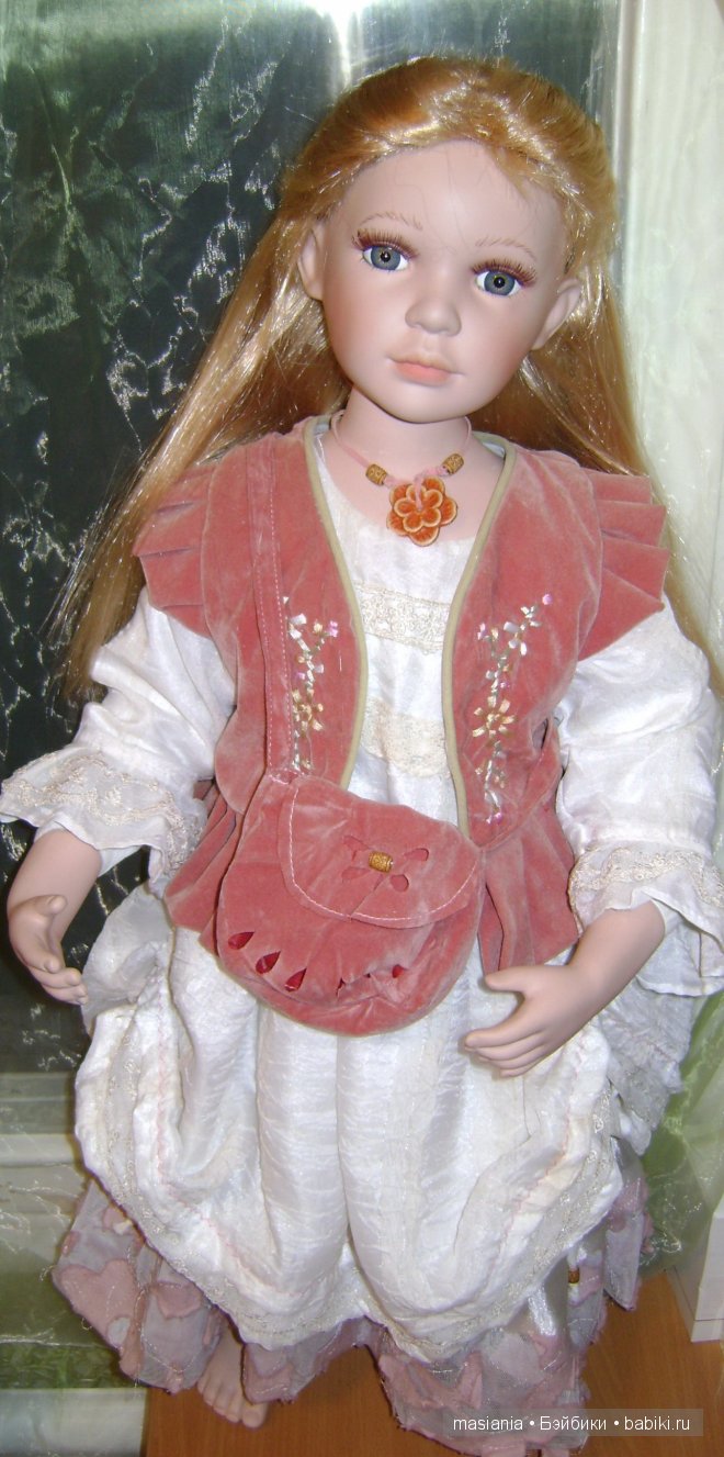 Реставрация ног у коллекционной фарфоровой куклы