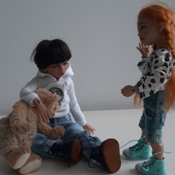 Крошка сын пришёл к отцу или...