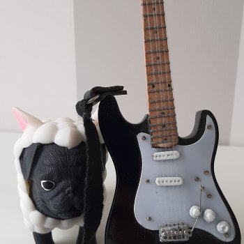 Ахахах,  сплошной рок-н-ролл 🤟или проба пера😍