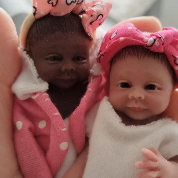 Милашки, девочки близняшки 👯