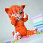 Шерстяная "шарнирка" - кот Морис. Игрушка валянием своими руками