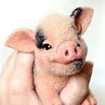 Поросенок Хрюня. Валяние из шерсти