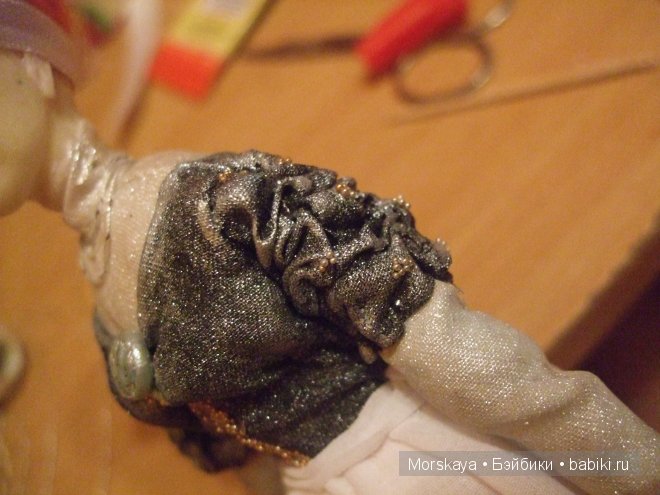 Часть 2. Мой первый мастер-класс! Пошаговый фотосет, как я создавала Элеонорочку и "вживляла" волосы (фото 10)