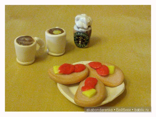 Диванчик из гольф и разное по мелочи