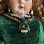 Очень миниатюрная антикварная брошечка для кукольных малюток , Франция , начало 20-го века