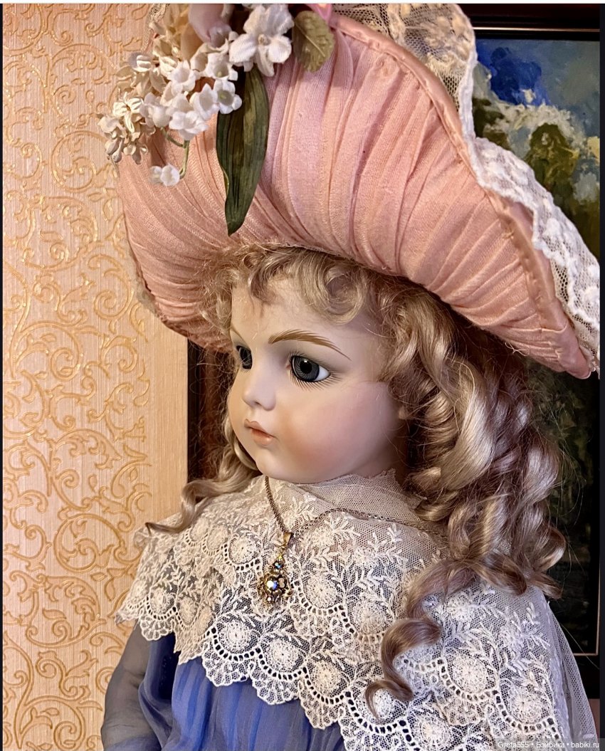 Моя новая работа - Бонет « Розовая примула , танцующая в облаках «