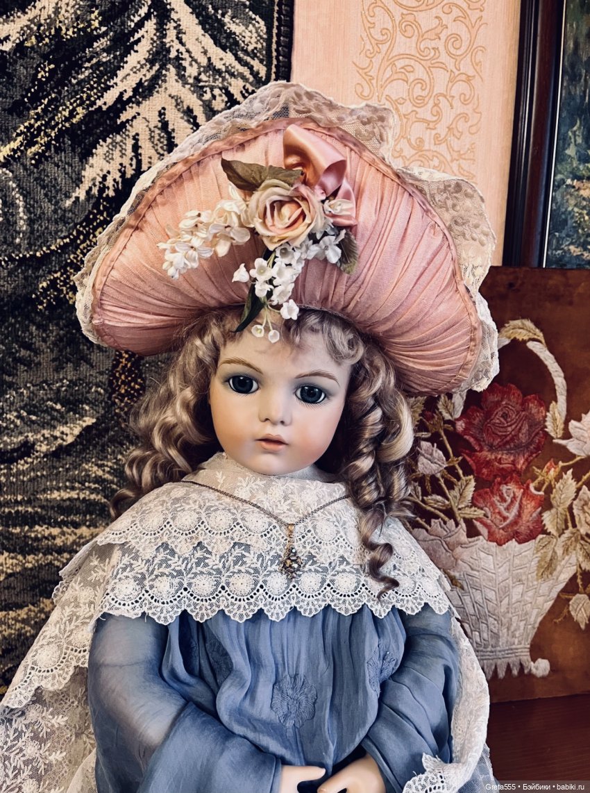 Моя новая работа - Бонет « Розовая примула , танцующая в облаках «