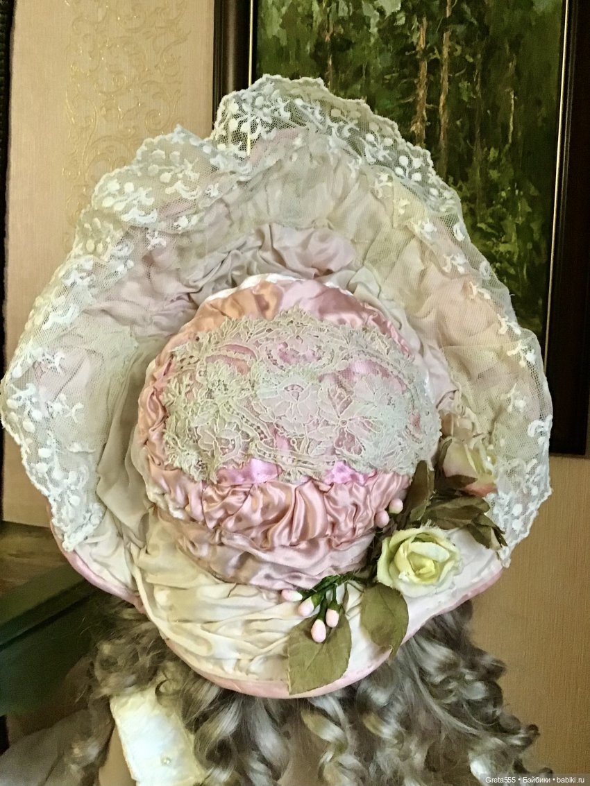 Моя новая работа - Бонет « Розовая примула , танцующая в облаках «