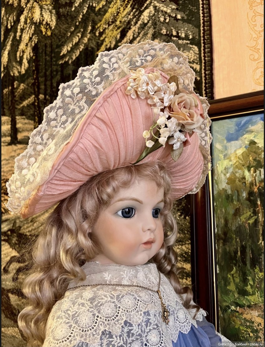 Моя новая работа - Бонет « Розовая примула , танцующая в облаках «