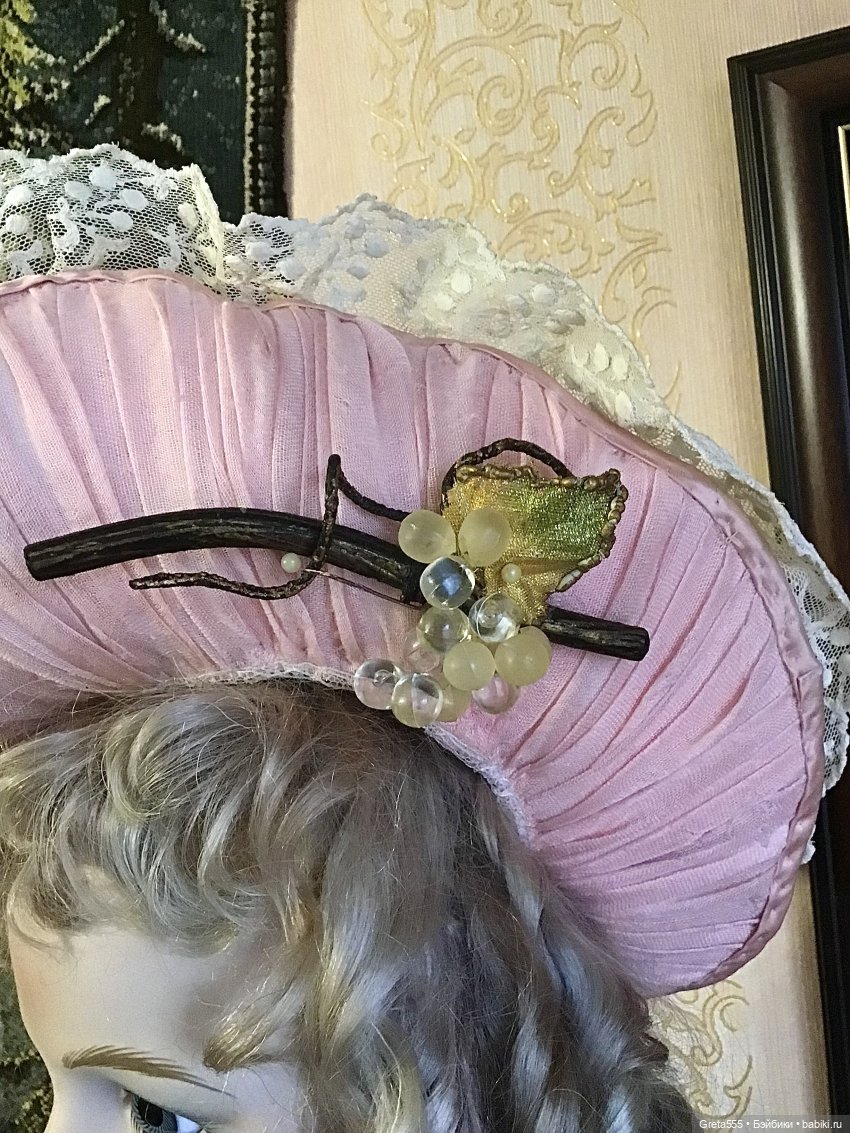 Моя новая работа - Бонет « Розовая примула , танцующая в облаках «