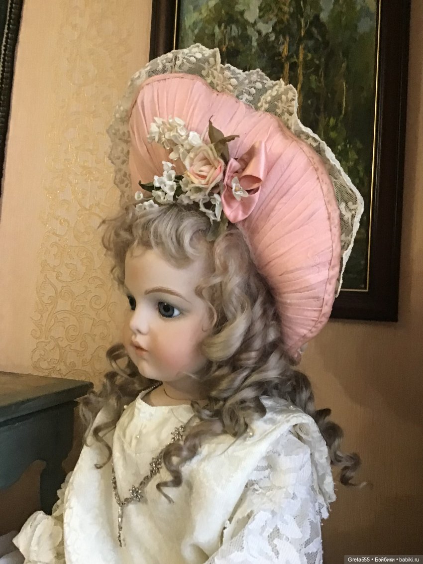 Моя новая работа - Бонет « Розовая примула , танцующая в облаках «