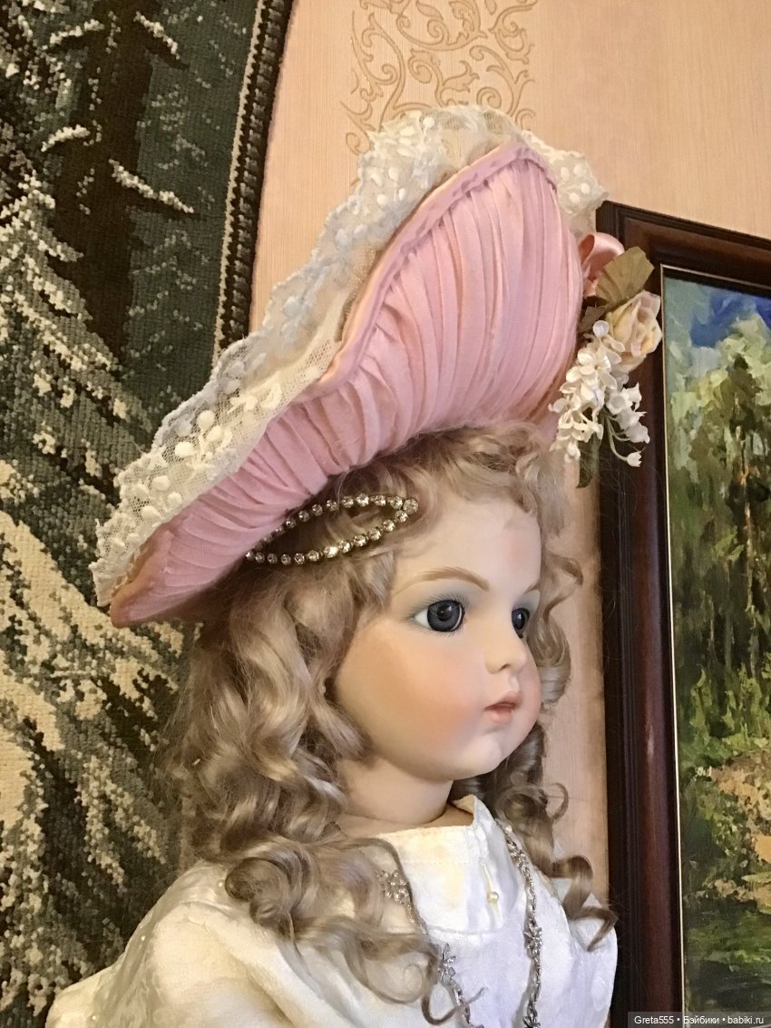 Моя новая работа - Бонет « Розовая примула , танцующая в облаках «